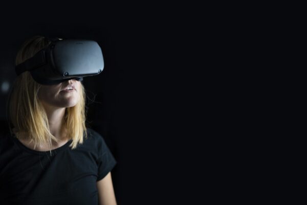 The Rise of Virtual Reality: Unlocking New Frontiers of Immersive Experiences